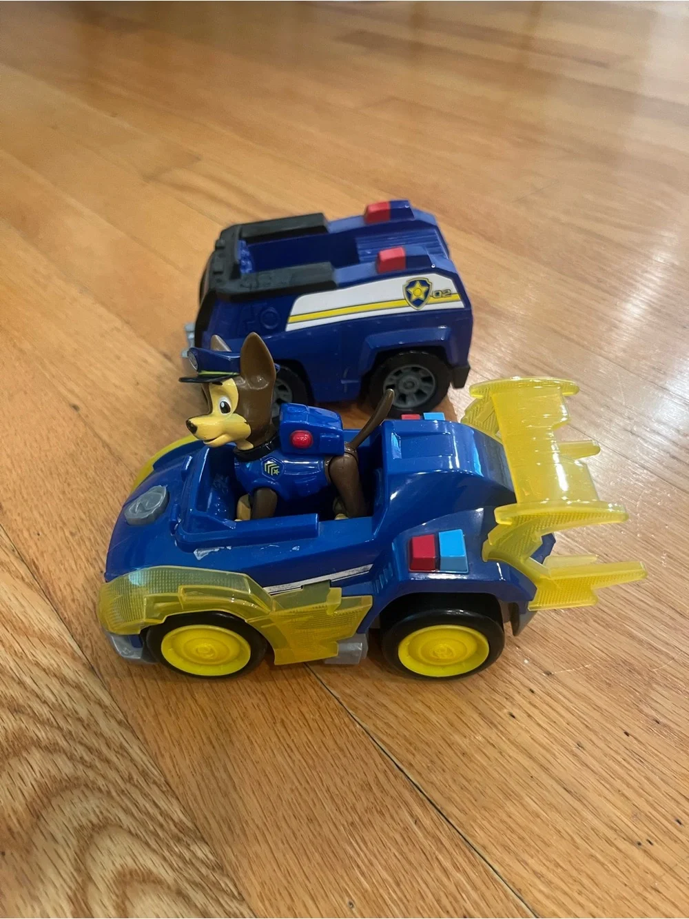 12 Paw Patrol Pink, Yellow & Green Rescue Vehicle Playset
